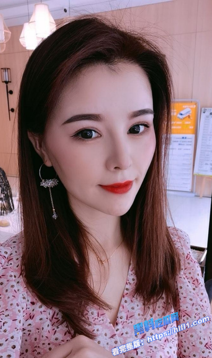 成都美发店老板娘 王语嫣 背着老公网上发骚约炮 可以称为熟女少妇中的天花板了！2