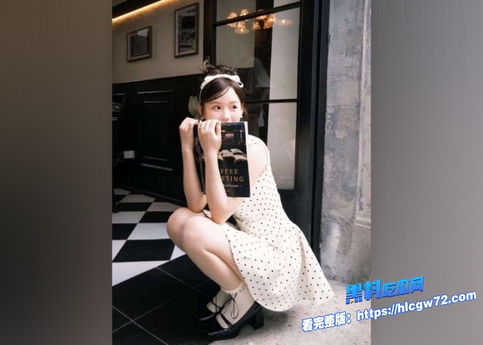 海角乱伦恋父情结可爱学生女儿任恶魔父亲摆弄完美展示骚穴扮成女仆给老父亲调教 图5 海角乱伦恋父情结可爱学生女儿任恶魔父亲摆弄完美展示骚穴扮成女仆给老父亲调教 图5