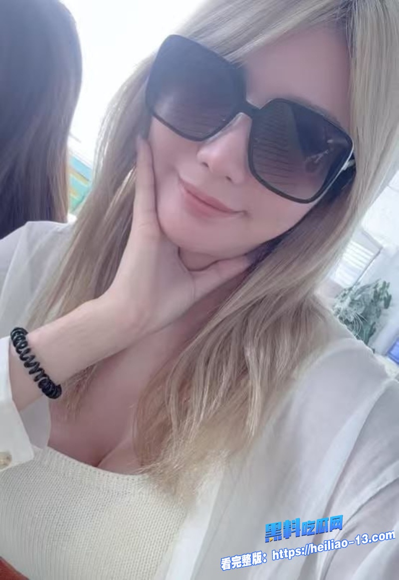 台湾极品身材大奶网红女神黎芷媗波妮林愷茵超极品淫乱三姐妹 4 台湾极品身材大奶网红女神黎芷媗波妮林愷茵超极品淫乱三姐妹 4
