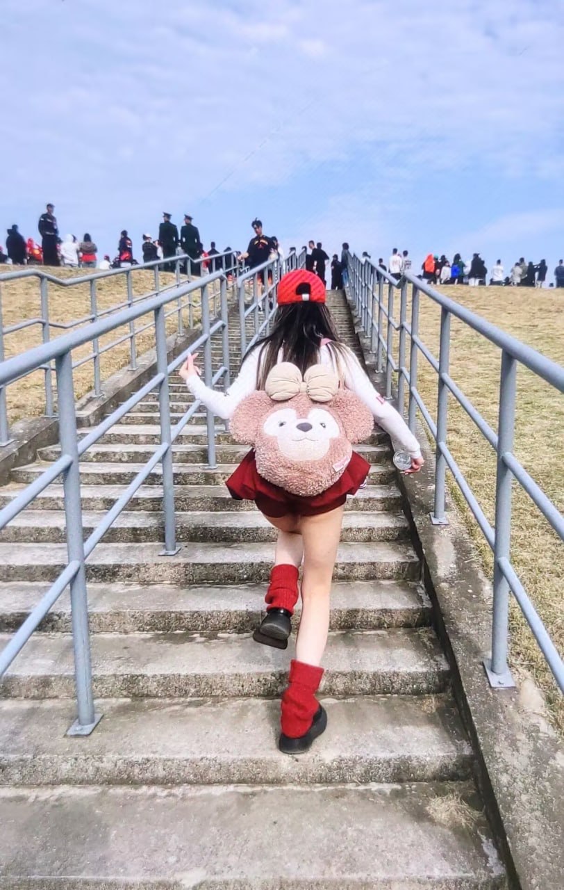 江西高颜值御姐李馨炜!口交达人闻着鸡巴就发骚 被爆操反差拉满! 江西高颜值御姐李馨炜!口交达人闻着鸡巴就发骚 被爆操反差拉满!