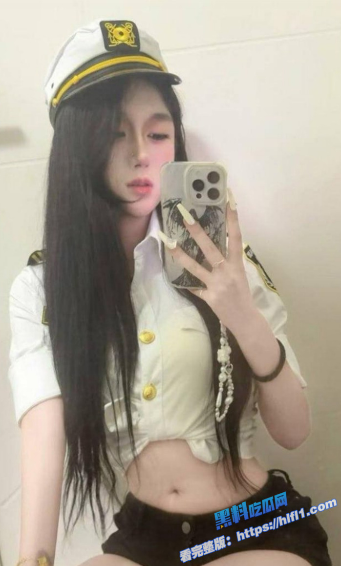 安徽合肥 叶蔚然 被金主调教成彻头彻尾的骚畜 制服黑丝裹着她那欠干的腿！图2