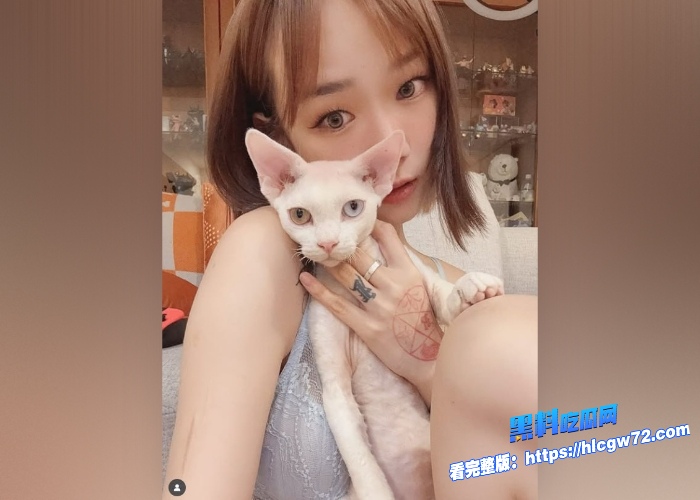 台湾推特onlyfans50万粉顶级网红桃园娜美白天窗边做爱多机位角度无死角拍摄完美身材曲线尽显 图4 台湾推特onlyfans50万粉顶级网红桃园娜美白天窗边做爱多机位角度无死角拍摄完美身材曲线尽显 图4