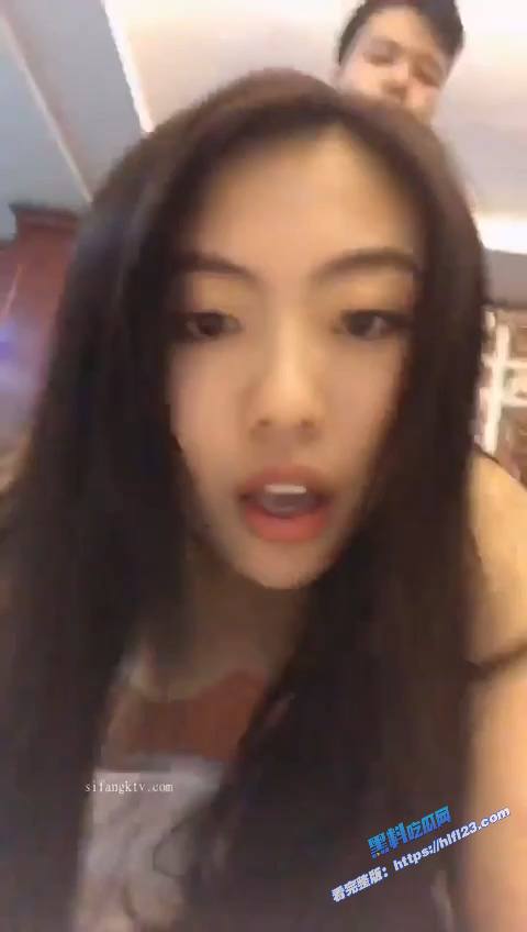 大学学生妹 反差少女按耐不住寂寞 性生活及其混乱 眼睛妹还是很骚！6