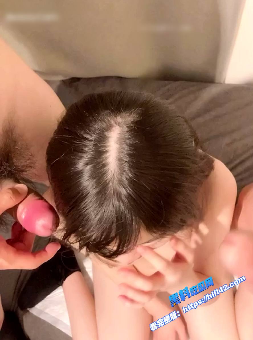 短发气质美女自拍口交自慰不雅视频曝光白嫩嫩乳完美呈现看见鸡巴离不开视线左右手各抓着舍不得 图14