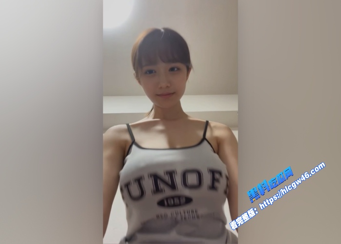 极品颜值日本反差小妹童颜巨乳女上位第一视角落下衣服那一刻屏幕都要被射爆了 图2WH700x500px