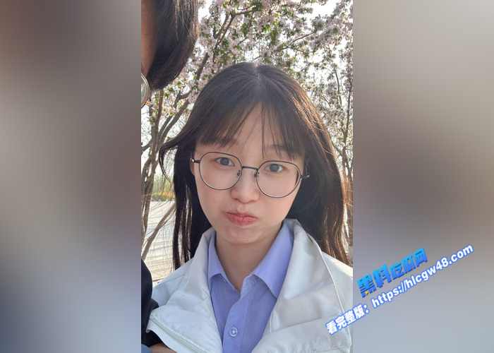 极品高校学霸美女 穿着情趣内衣和男友做爱 校园里是可爱学霸 床上是淫骚小母狗 反差感十足3