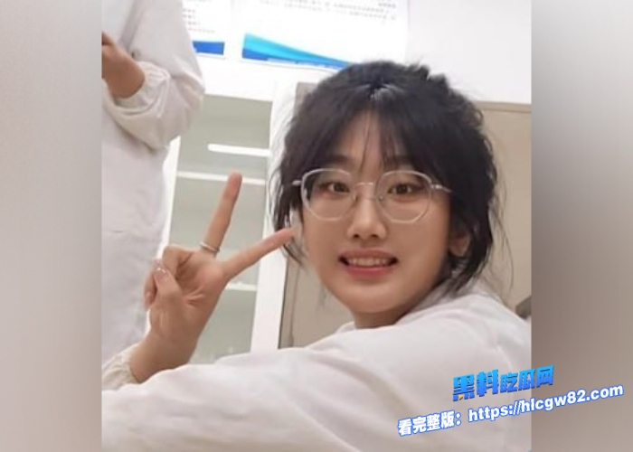 山东科技大学女大 朱玲慧 平时看起来清纯可爱 乖巧得像个邻家妹妹 分手后被前男友报复曝光性爱视频眼镜真的反差拉满了4 山东科技大学女大 朱玲慧 平时看起来清纯可爱 乖巧得像个邻家妹妹 分手后被前男友报复曝光性爱视频眼镜真的反差拉满了4