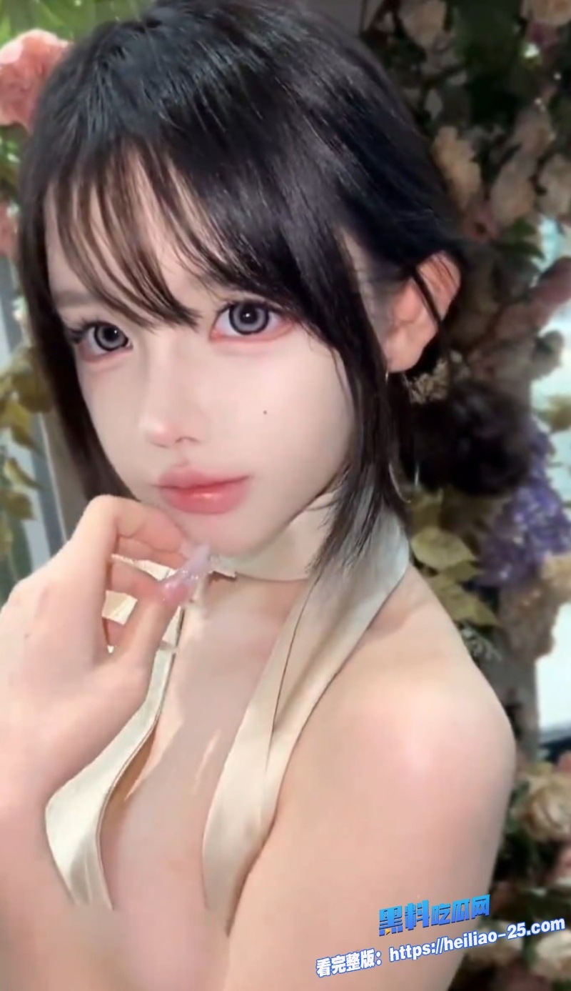 推特超火福利姬芋圆呀呀最新私拍流出黄色紧身背心裹巨乳白色短裙配白丝拿着水晶棒猛插嫩穴自慰揉奶不停 5 推特超火福利姬芋圆呀呀最新私拍流出黄色紧身背心裹巨乳白色短裙配白丝拿着水晶棒猛插嫩穴自慰揉奶不停 5