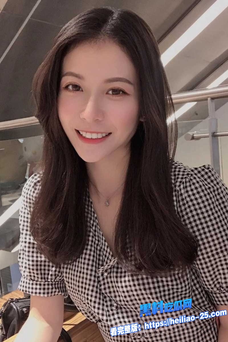 香港极品情侣自拍做爱视频泄密流出 巨乳肥臀美女被猛男爆操 揉奶自摸阴蒂斯哈浪叫!2 香港极品情侣自拍做爱视频泄密流出 巨乳肥臀美女被猛男爆操 揉奶自摸阴蒂斯哈浪叫!2