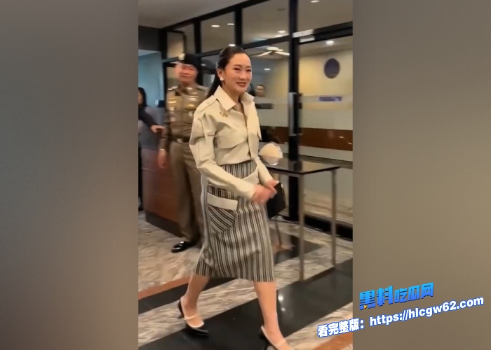 泰国女总理佩通坦跟小鲜肉做爱视频遭遇黑客曝光谁说男人有钱有权就变坏女人也一样这雪白大奶子爱惨了 图6