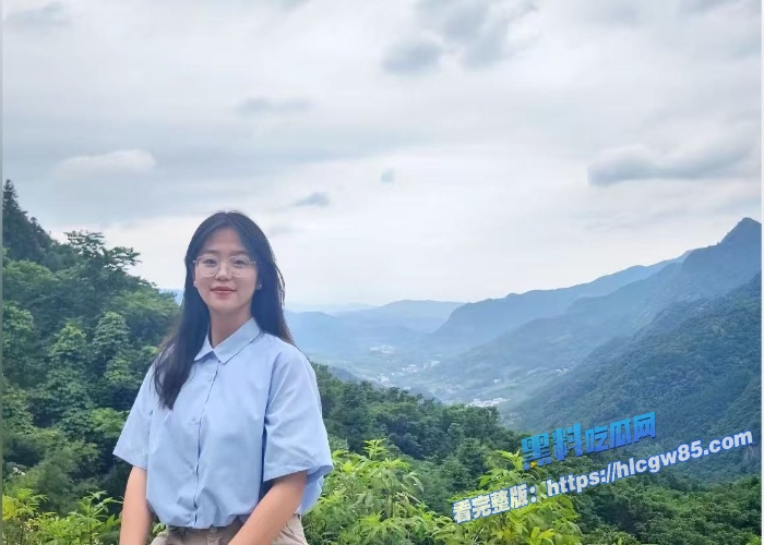 离婚后老爸硬鸡巴猛操粉嫩女儿 4 离婚后老爸硬鸡巴猛操粉嫩女儿 4