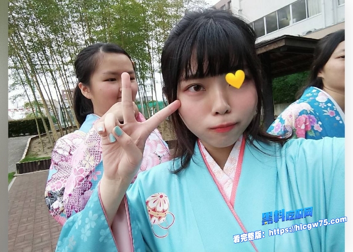 台湾超可爱学生妹背叛男友与同学出轨偷情无毛嫩穴都快被玩烂了视频遭同学背刺曝光9 1