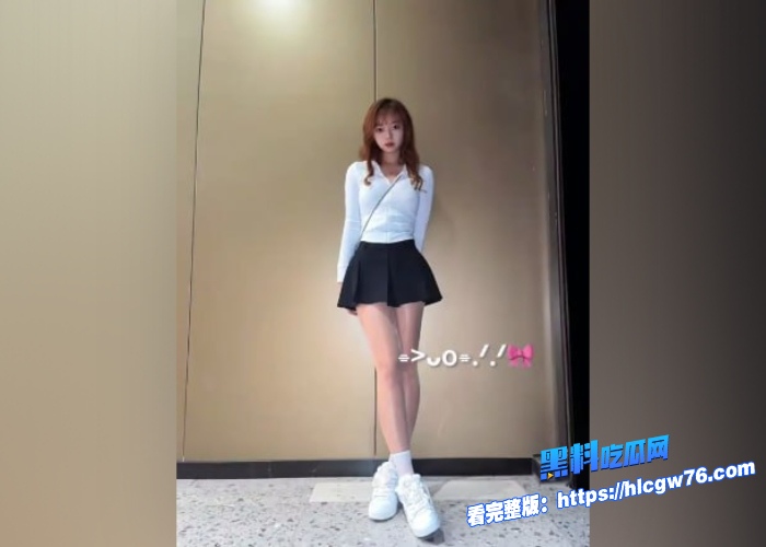 抖音高颜值网红小doll芽私密视频流出纤细身材性感妖娆黑丝长腿道具自慰清纯反差极致淫骚 图2 抖音高颜值网红小doll芽私密视频流出纤细身材性感妖娆黑丝长腿道具自慰清纯反差极致淫骚 图2