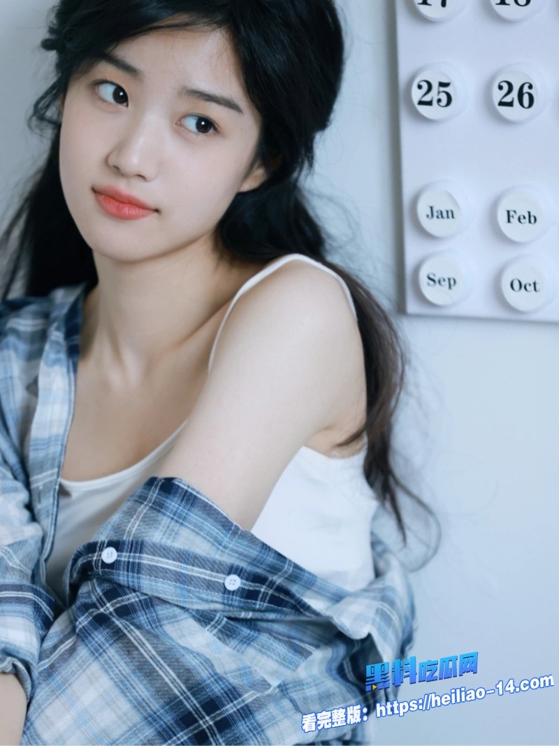 AI明星换脸卢昱晓化身新婚白纱新娘出轨上司 2