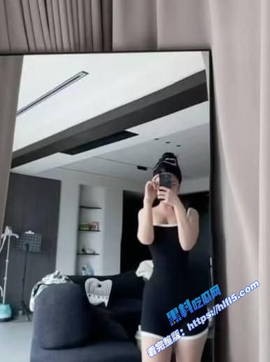 抖音高颜值极品御姐网红 不要拒绝我 不雅私拍被大佬曝光 粉嫩大奶十分诱人！6