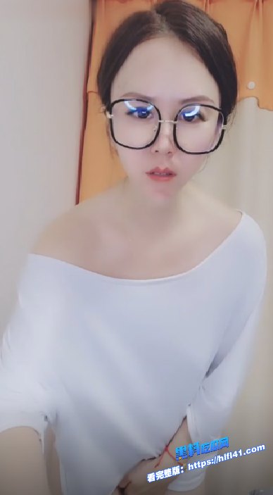 知名网黄隔壁王小姐美乳熟女大长腿自慰掰穴高潮喷水秀黑框眼镜配透明情趣内衣反差婊十足 10 知名网黄隔壁王小姐美乳熟女大长腿自慰掰穴高潮喷水秀黑框眼镜配透明情趣内衣反差婊十足 10