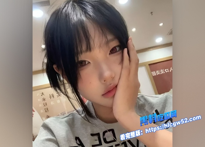 南京学妹罗慧婷和男友酒店激战性爱视频被男友流出小肥臀被后入疯狂抽插娇喘连连 图1WH700x500px 南京学妹罗慧婷和男友酒店激战性爱视频被男友流出小肥臀被后入疯狂抽插娇喘连连 图1WH700x500px