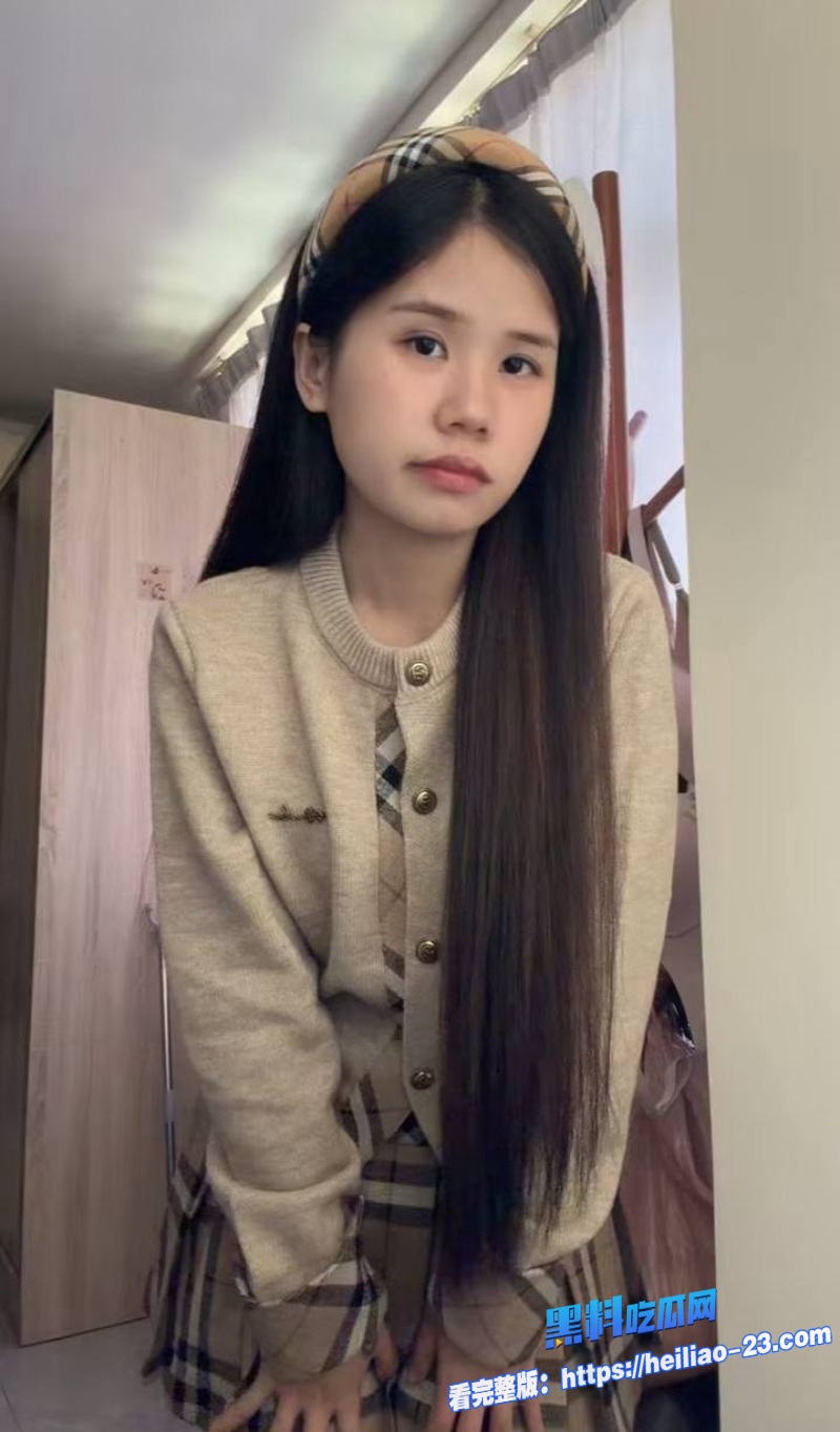 隔壁亲友打麻将声不断弟弟却奋力在姐姐身上后入激烈播种外射姐姐一腿太炸裂 4 隔壁亲友打麻将声不断弟弟却奋力在姐姐身上后入激烈播种外射姐姐一腿太炸裂 4
