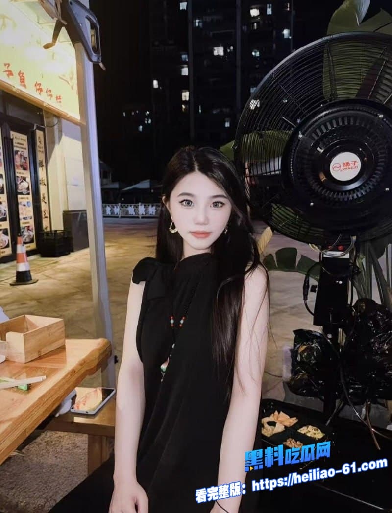瓜友投稿重庆气质美女杨婉淇约炮视频流出露脸狂舔巨屌身穿开裆黑丝被疯狂抽插这反差试问哪个男人顶得住2