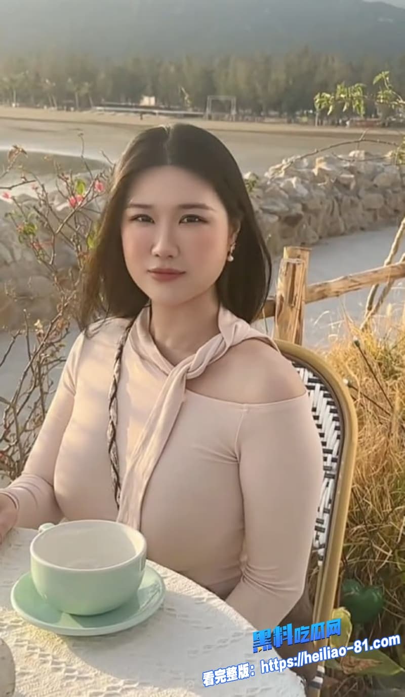 性感女神奶牛浓浓性爱视频流出酒店内露脸口交巨屌骚穴被疯狂爆操到外翻2 性感女神奶牛浓浓性爱视频流出酒店内露脸口交巨屌骚穴被疯狂爆操到外翻2