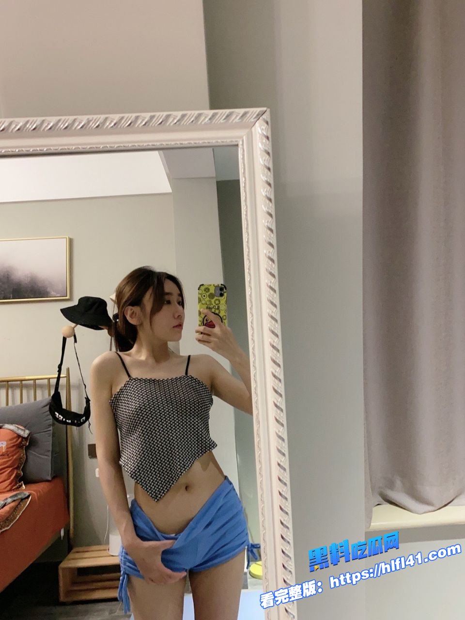 抖音高颜值极品美女宝児脸穴同框大尺度图视流出丝袜热舞蜜桃臀性感十足 8 抖音高颜值极品美女宝児脸穴同框大尺度图视流出丝袜热舞蜜桃臀性感十足 8