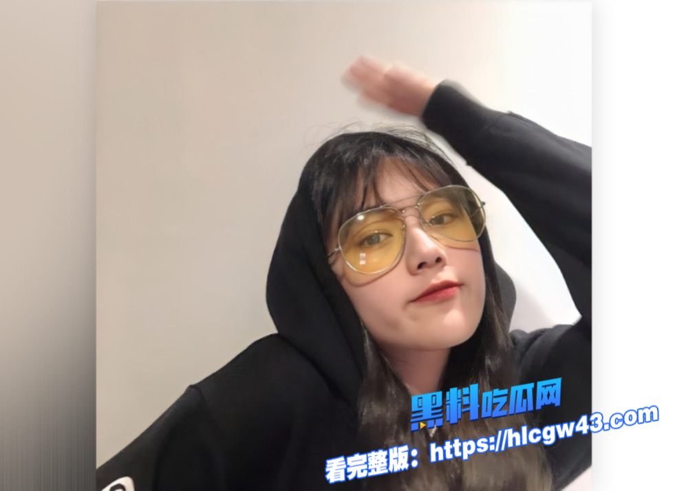 台湾高颜值美女 被情侣冒充经纪人让小姐姐自拍视频掰穴看逼是否是处 完整视频被曝光流出 2 台湾高颜值美女 被情侣冒充经纪人让小姐姐自拍视频掰穴看逼是否是处 完整视频被曝光流出 2