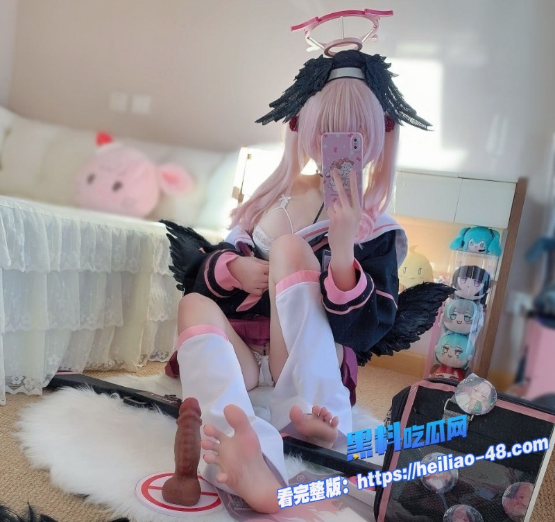 推特福利姬哎我黑切訥福利私拍COS蔚蓝档案下江小春 制服足交散发致命诱惑10 推特福利姬哎我黑切訥福利私拍COS蔚蓝档案下江小春 制服足交散发致命诱惑10