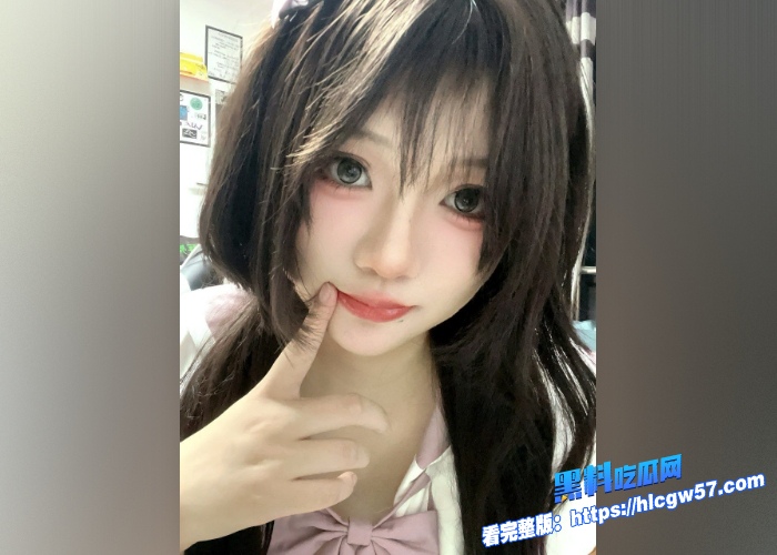 清纯萝莉可爱高中少女，高清付费自拍福利视频曝光，还得是年轻的酮体看着舒服 1
