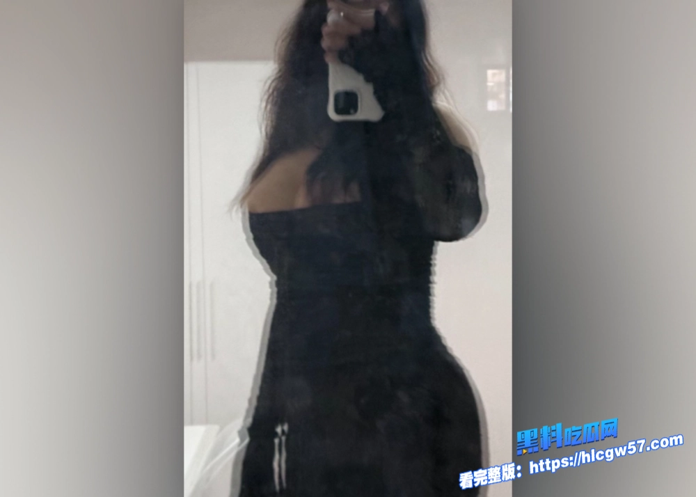 超高颜值肥美大学生天生喜欢线下约炮酒店大量自拍视频曝光小穴基本已经被玩费 11