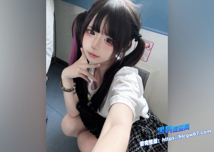 广州coser陈诗琪刚上大一的小妹妹打游戏处cp花了点钱就被我拿下了被我口爆内射玩了个遍妹妹的白虎馒头穴是真舒服百操不腻 图1 广州coser陈诗琪刚上大一的小妹妹打游戏处cp花了点钱就被我拿下了被我口爆内射玩了个遍妹妹的白虎馒头穴是真舒服百操不腻 图1