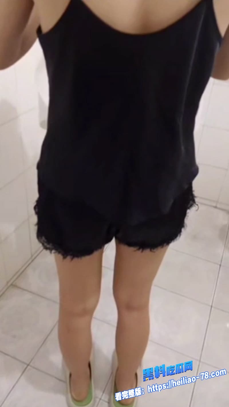 海角家庭乱伦老婆不在家带小姨子旅游顺便把她干了巨屌直接无套爆操到高潮8 海角家庭乱伦老婆不在家带小姨子旅游顺便把她干了巨屌直接无套爆操到高潮8