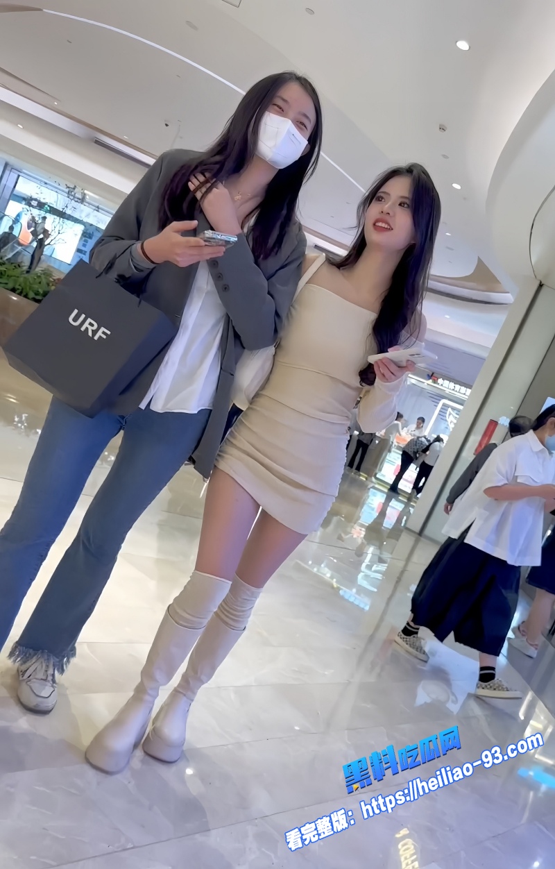 偷拍大神KFC商场抄底长筒靴极品气质美女超短包臀裙白色小内内全露骚逼隐现太上头2