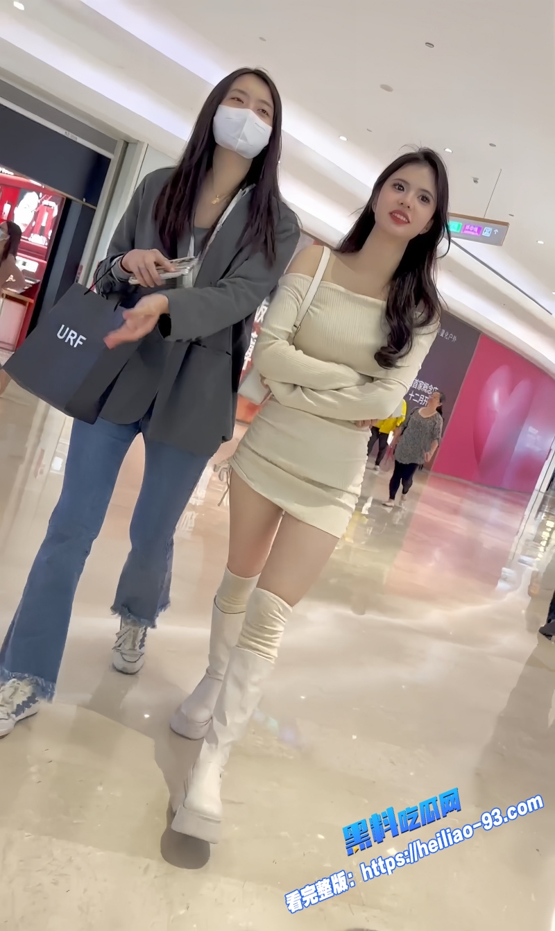偷拍大神KFC商场抄底长筒靴极品气质美女超短包臀裙白色小内内全露骚逼隐现太上头3