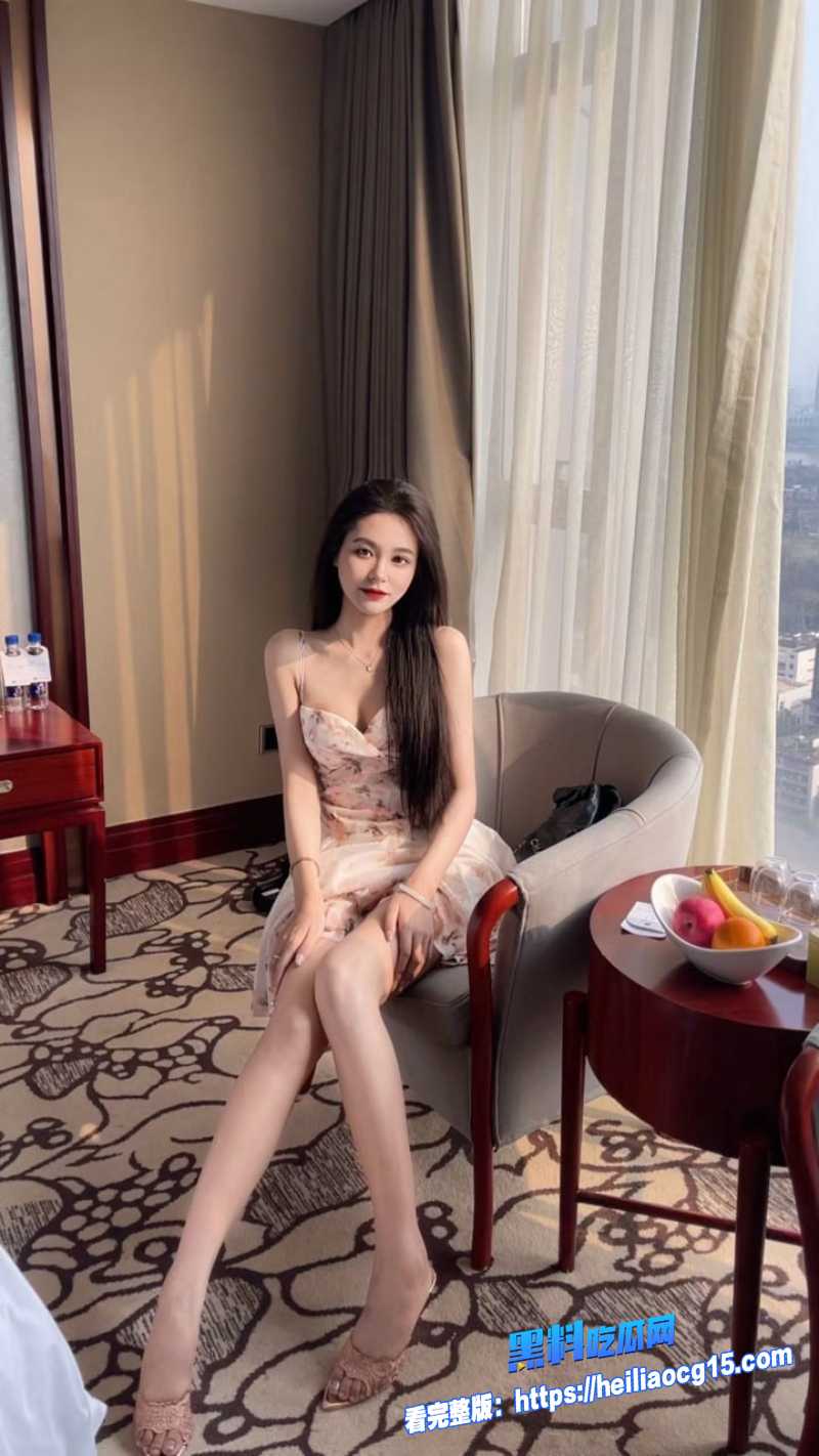 厕所偷拍系列3