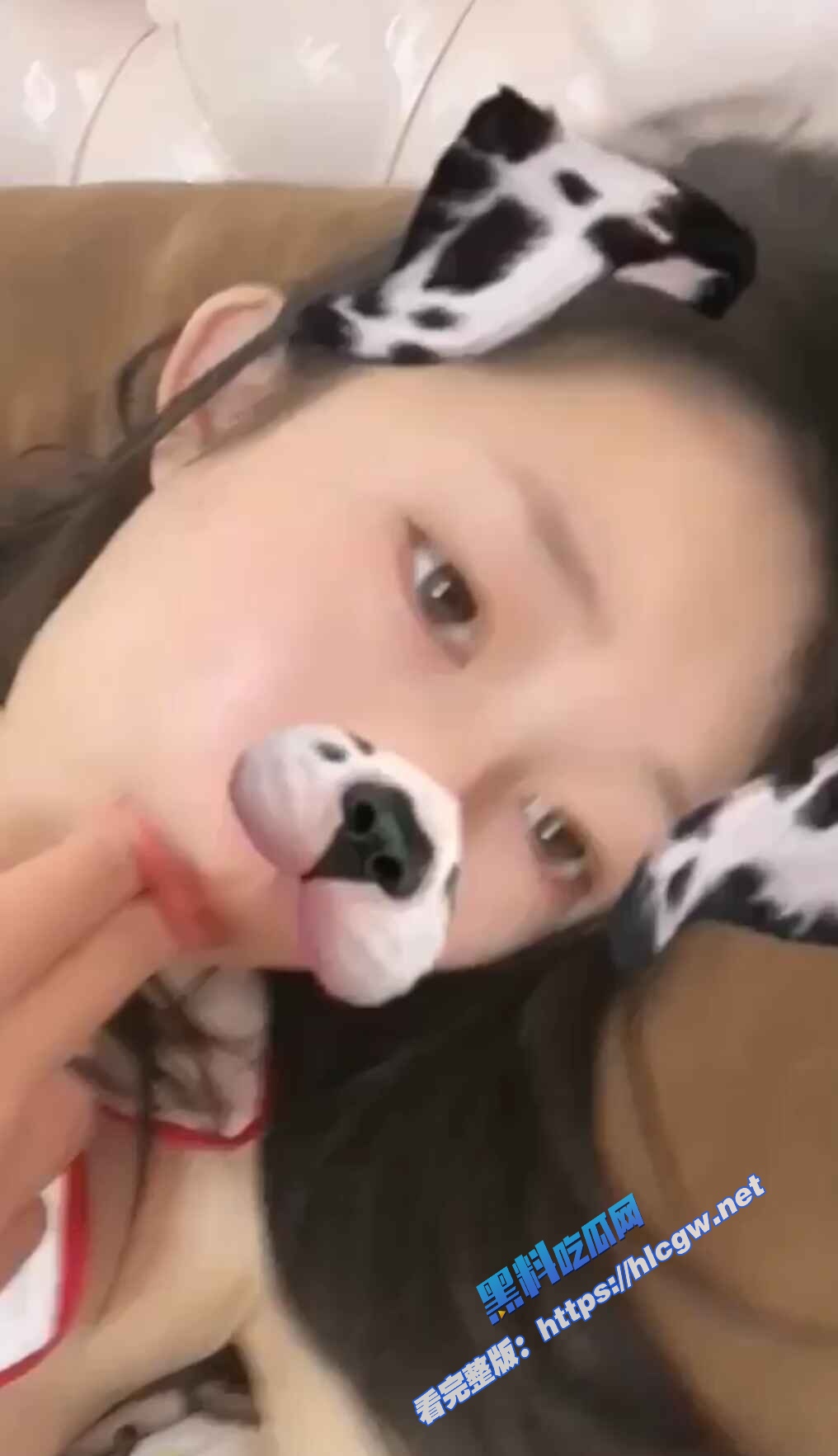 在镜头前是乖巧清纯妹子4