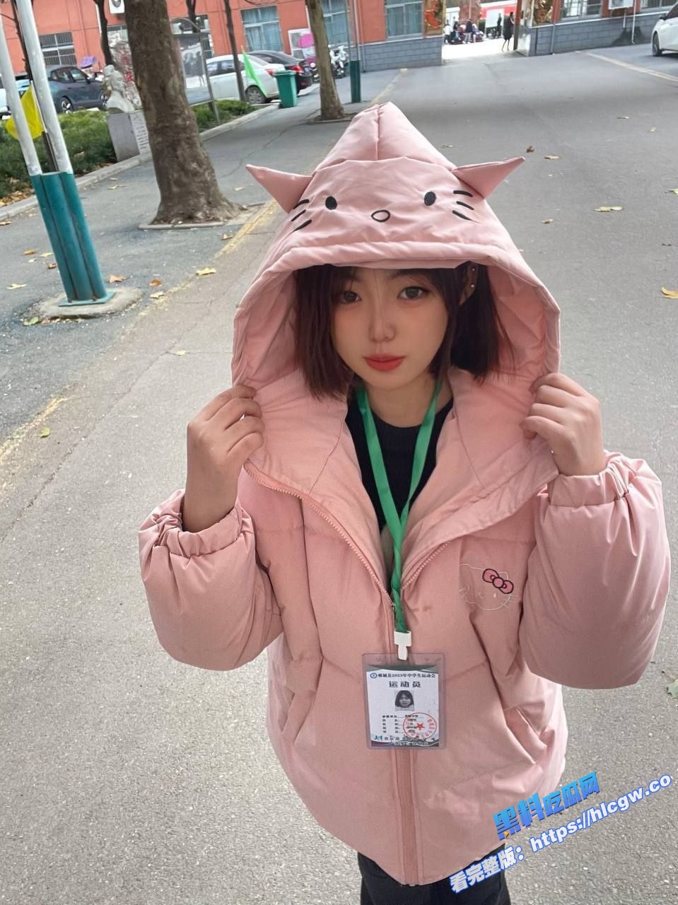 童颜巨乳的高中妹子 嫩的出水 眼神暗藏骚劲 展示自己傲人的双峰 穿着jk服对着镜头自慰1 童颜巨乳的高中妹子 嫩的出水 眼神暗藏骚劲 展示自己傲人的双峰 穿着jk服对着镜头自慰1