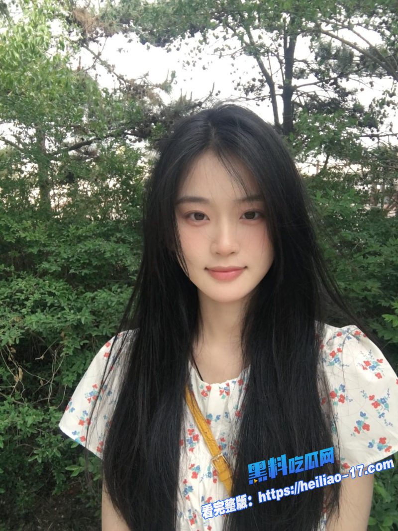 徽合肥欲求不满人妻李欣宜酒店大战3个大汉老公绿帽兴奋旁观全程拍摄1