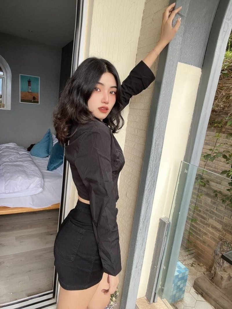 女子婚内出轨被丈夫当场发现2