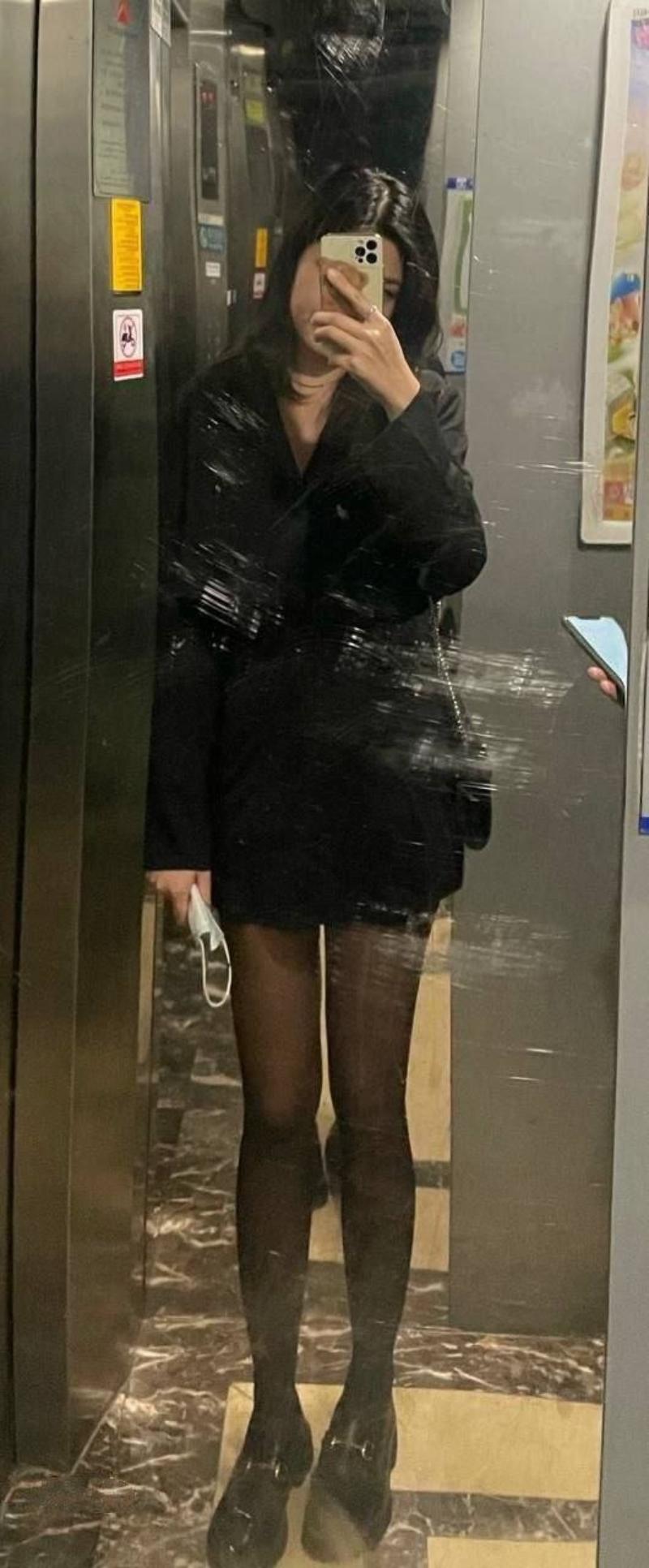 女子婚内出轨被丈夫当场发现4