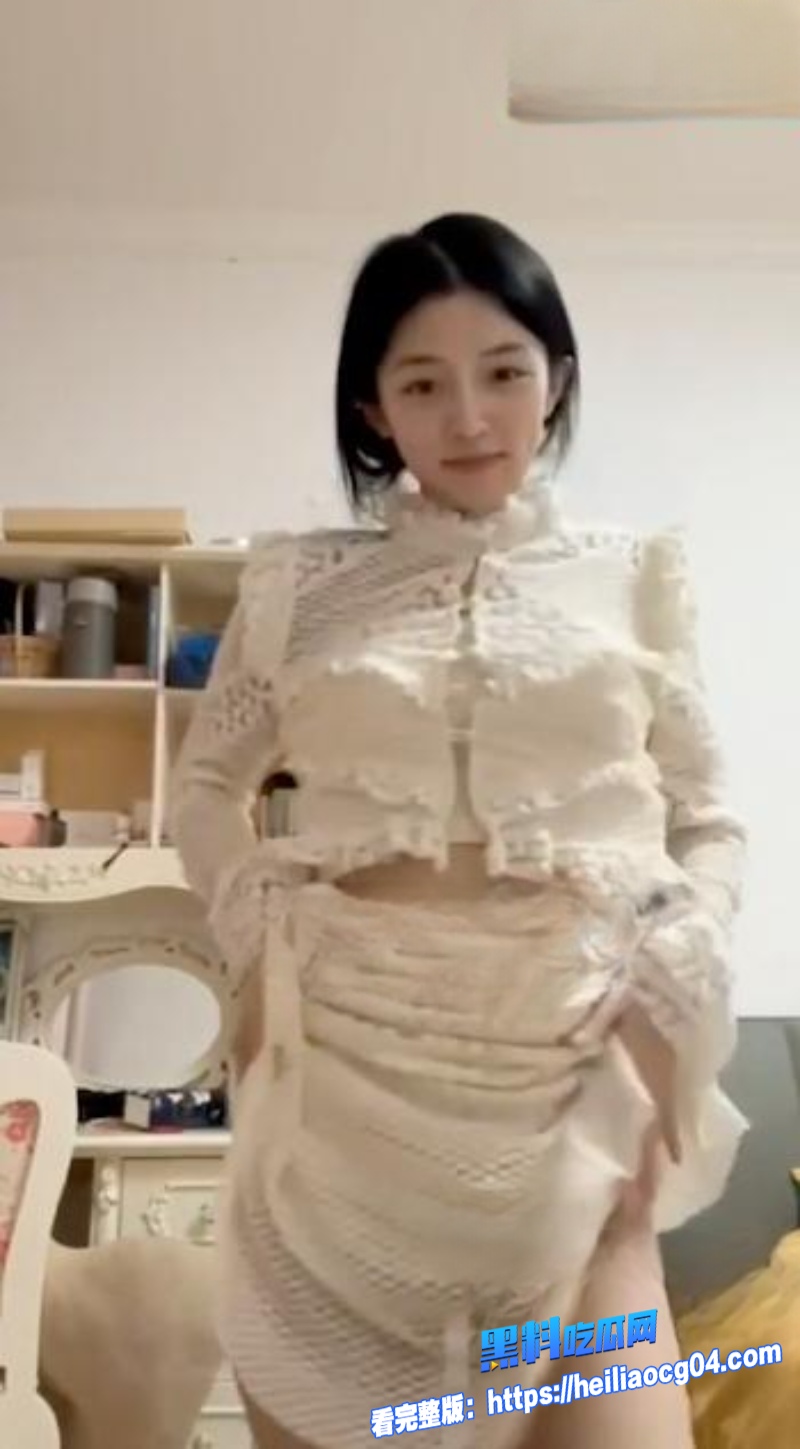 清纯校花邓乔馨2 清纯校花邓乔馨2