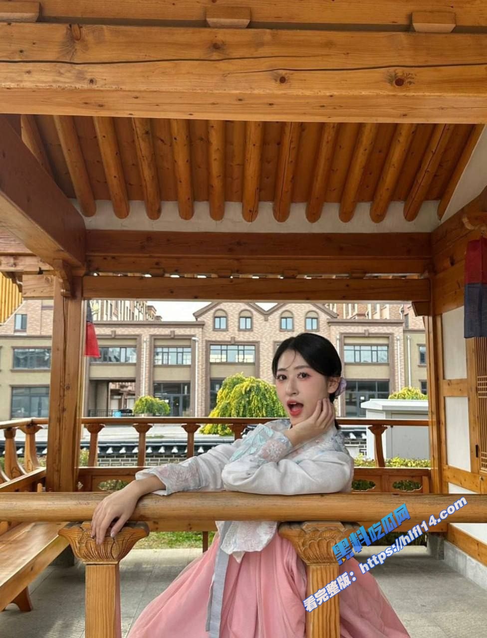 吉林长春某舞蹈系反差学妹 私拍写真合集泄密 被调教成小母狗！3