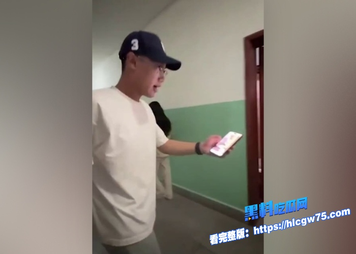 校园大瓜烟台南山学院张梦琪火了在学校上演再世潘金莲脚踏多船聊天记录和性爱视频被曝光被男友堵宿舍门口质问全程高能 图3 校园大瓜烟台南山学院张梦琪火了在学校上演再世潘金莲脚踏多船聊天记录和性爱视频被曝光被男友堵宿舍门口质问全程高能 图3