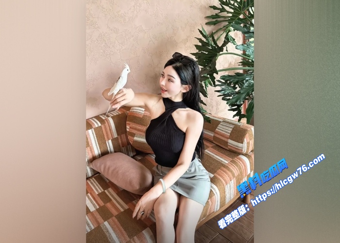 抖音爱健身的御姐小网红小鸽子榜一大哥定制裸舞自慰福利视频流出气质冷艳妖娆妩媚看的想打炮了 图4