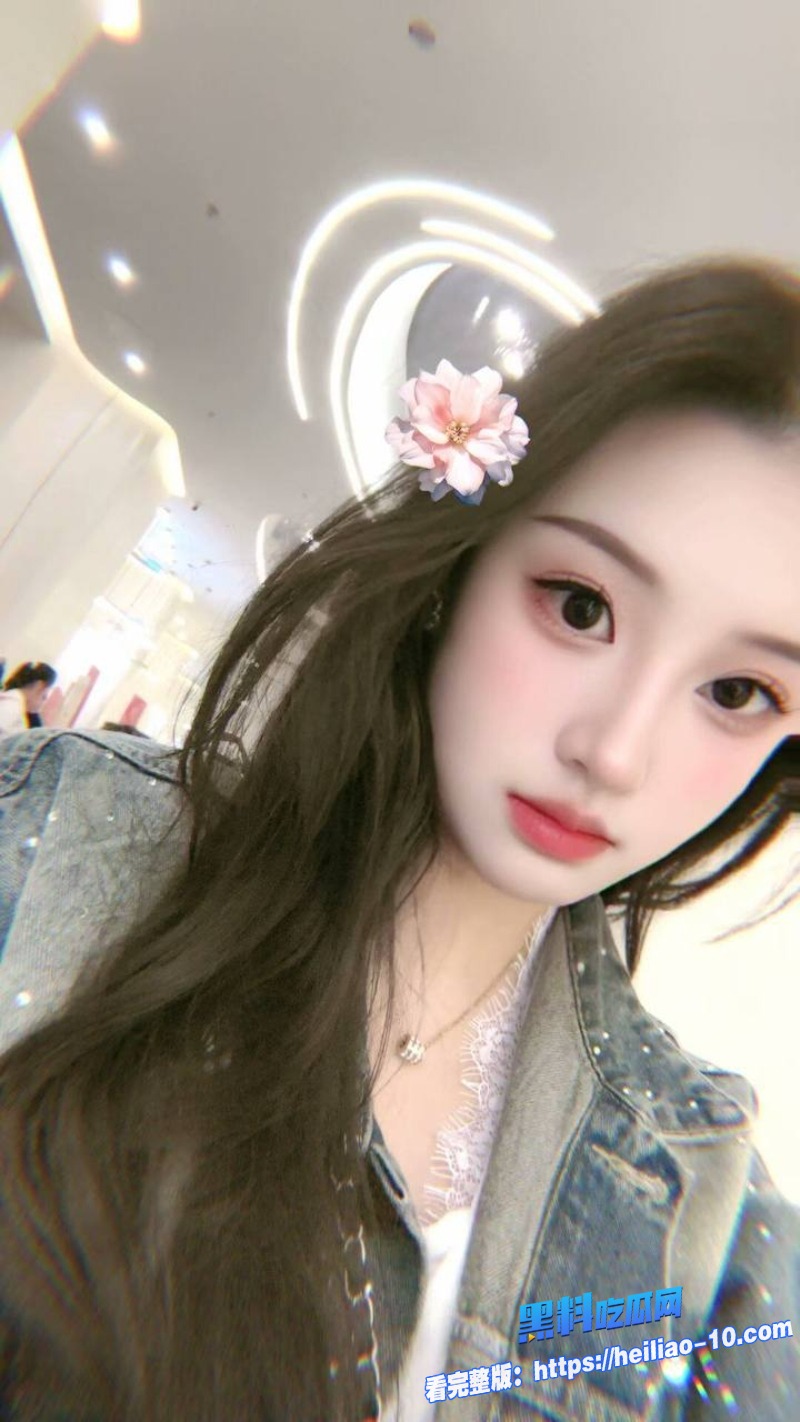 骚姐姐发现弟弟看黄片勾引弟弟乱伦 2 骚姐姐发现弟弟看黄片勾引弟弟乱伦 2