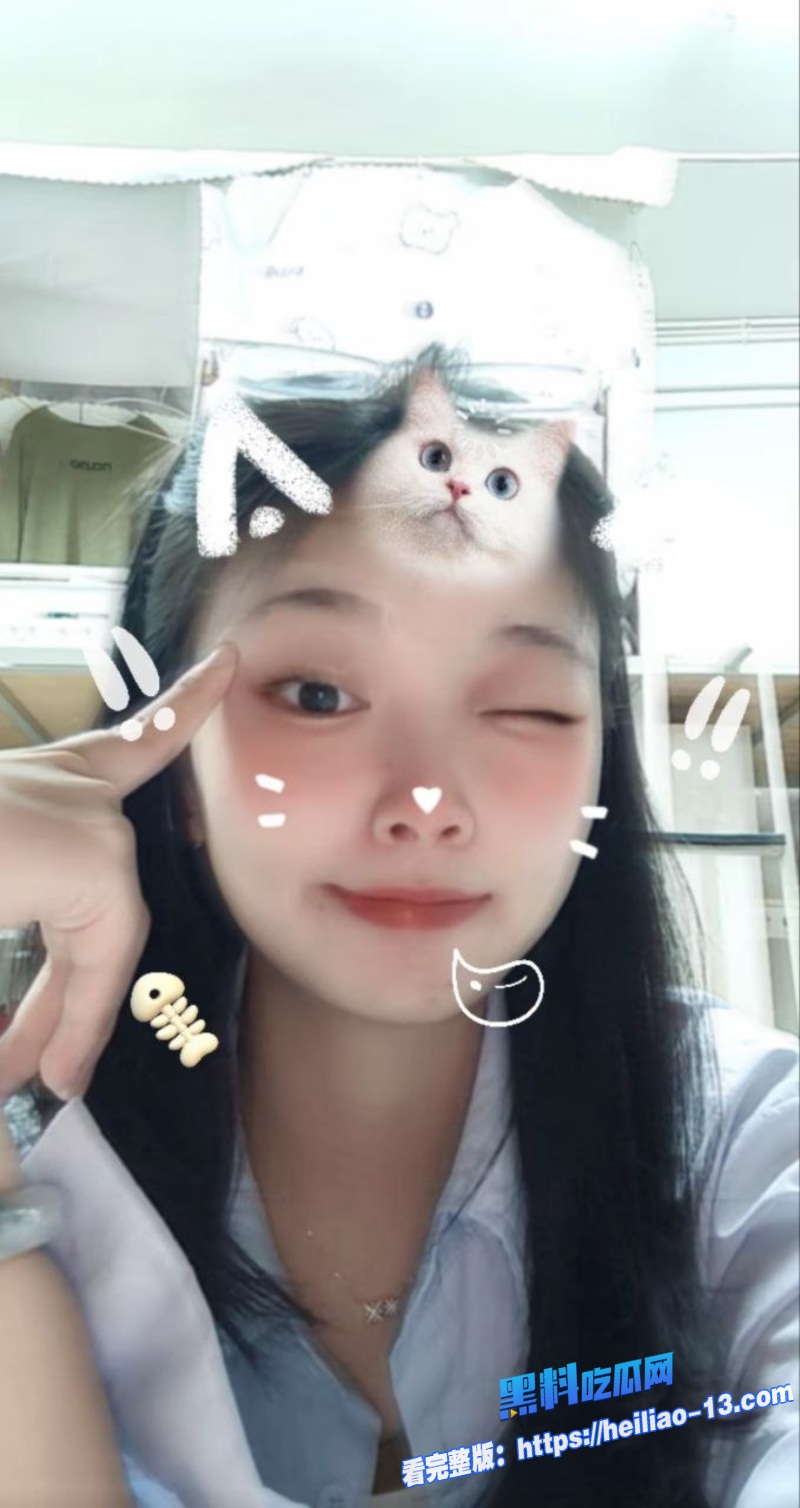山东青岛大学极品校花龙安琪白天清纯男友眼里乖乖女晚上校外偷偷做外围3