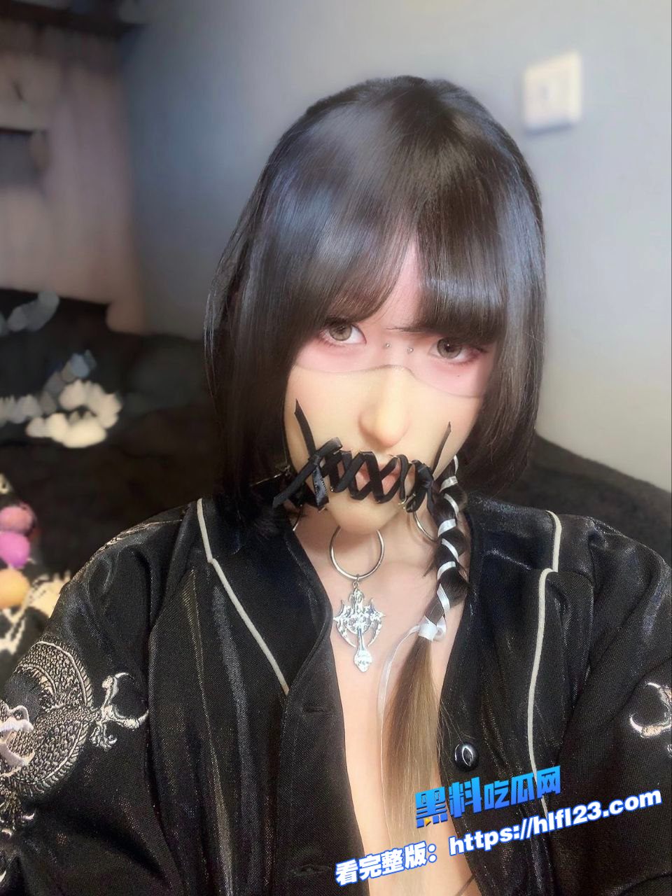 推特网红 iuueas 赛博朋克风 情趣道具女王 精品视频资源合集流出 自慰白虎嫩穴喷尿！图1