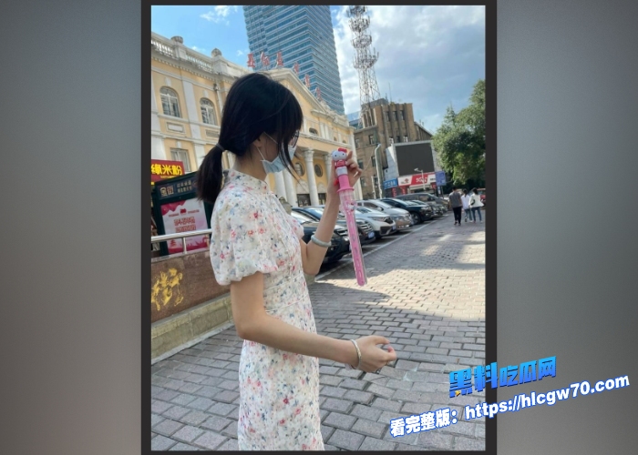 哈尔滨医科大学眼镜妹母狗宦雅昕私生活淫乱口交3P视频曝光流出一个男人还不够两个男人一起操 5