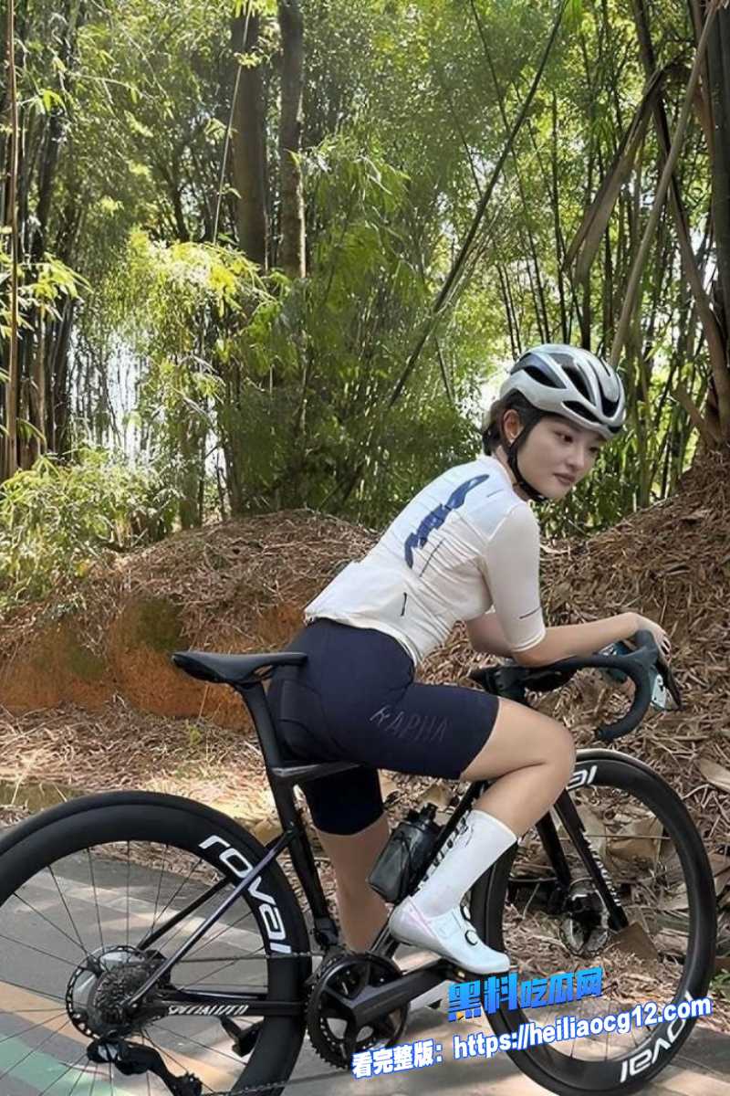 成都骑行女神吉泽云箫5