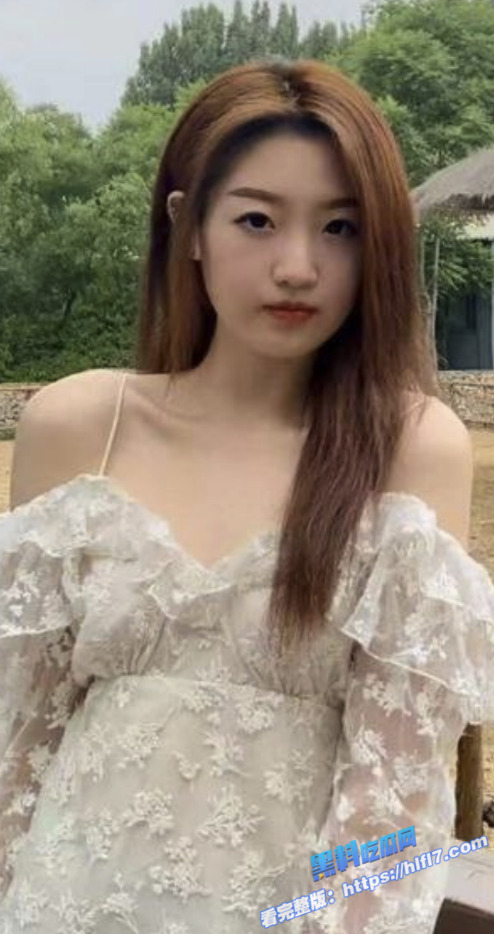 广西南宁极品小护士 和男友私密视频流出 性感蜜桃臀被男友后入爆操！1