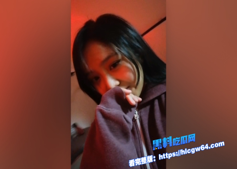 极品反差眼镜妹 洋洋 自慰抠逼性爱视频流出 浴室全裸自拍道具抽插 女上位疯狂索取大屌插入的快感图9 极品反差眼镜妹 洋洋 自慰抠逼性爱视频流出 浴室全裸自拍道具抽插 女上位疯狂索取大屌插入的快感图9